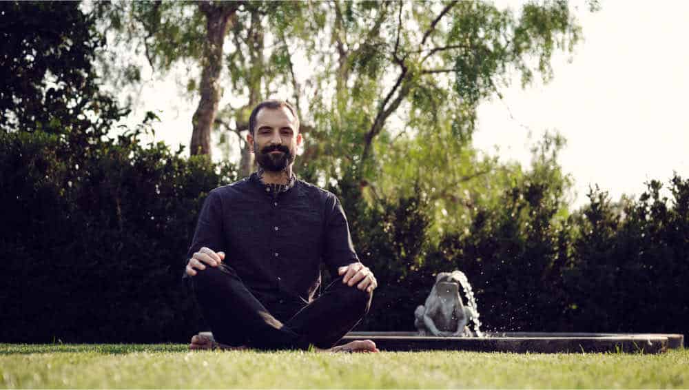 Tokpa Korlo meditating using the Mindwork's framework